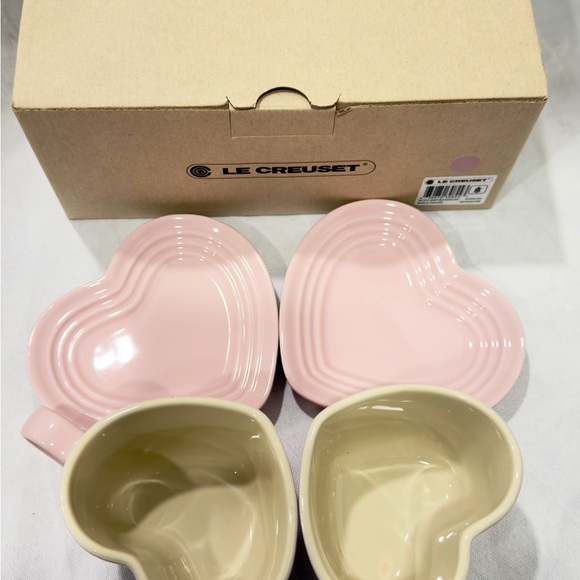 Le Creuset Chiffon Pink Heart Mug and Saucer Set - Picture 2 of 6